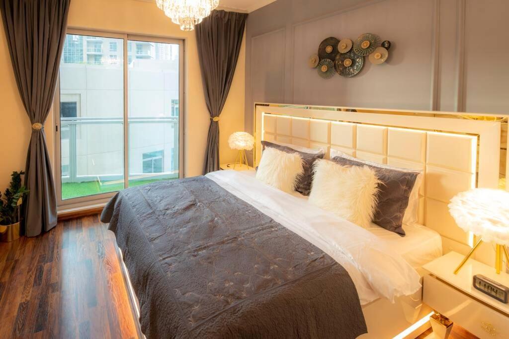 First Class 2Br With Full Burj Khalifa And Fountain View Dubai Dış mekan fotoğraf